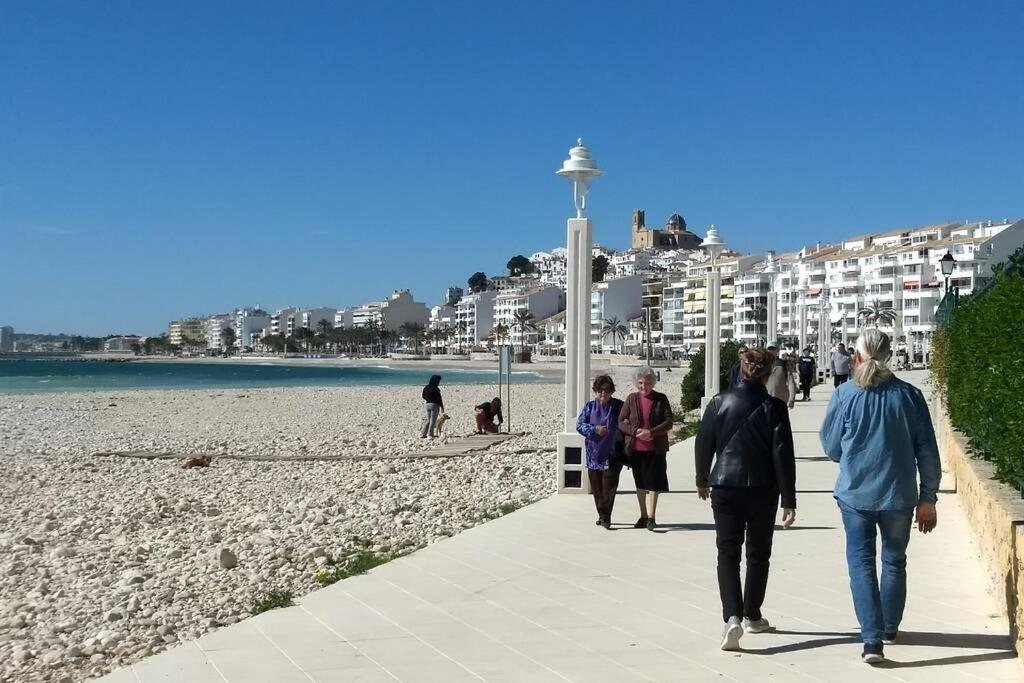 شقة Beachfront Apt! Ac - Pool - Parking ألتيا المظهر الخارجي الصورة